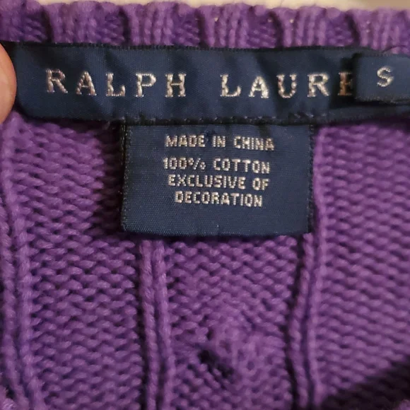 Sweater - Picture 4 of 4